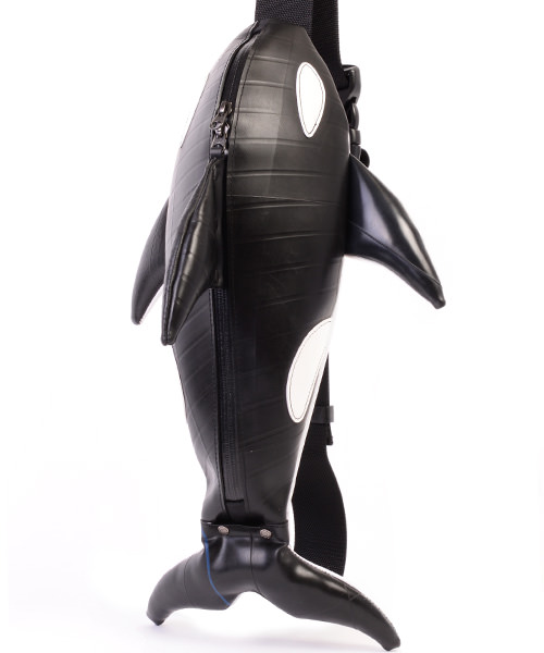 Discovery Channelコラボ ボディバッグorca 職人が生み出す こだわりのメンズバッグ カバン通販 Seal Discovery Channelコラボ ボディバッグorca 職人が生み出す こだわりのメンズバッグ カバン通販 Seal